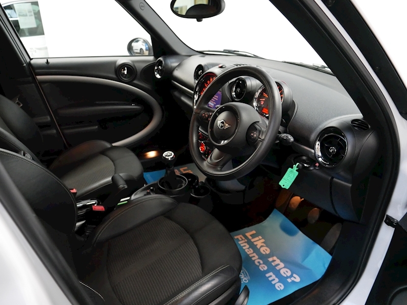 MINI 1.6 Cooper SUV 5dr Petrol Manual (137 g/km, 122 bhp)