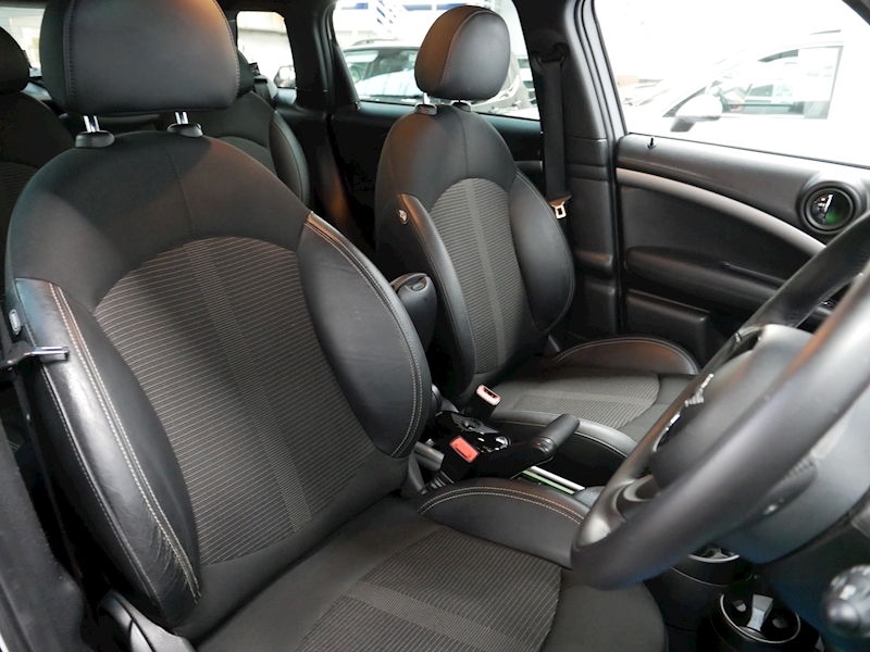 MINI 1.6 Cooper SUV 5dr Petrol Manual (137 g/km, 122 bhp)