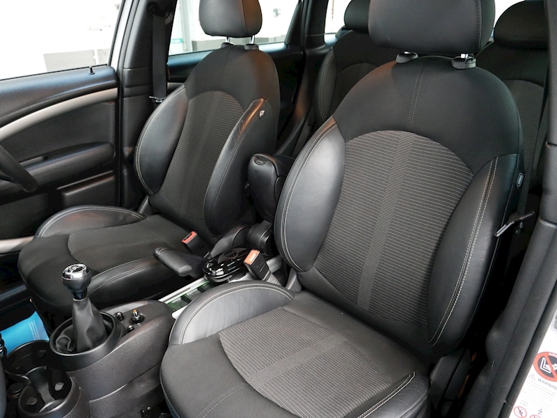 MINI 1.6 Cooper SUV 5dr Petrol Manual (137 g/km, 122 bhp)