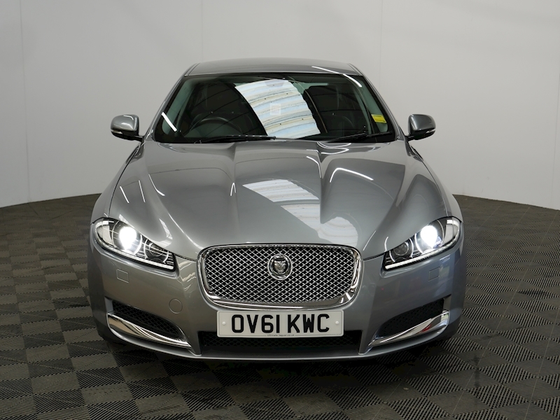 Jaguar 3.0d V6 Luxury Saloon 4dr Diesel Auto Euro 5 (240 ps)