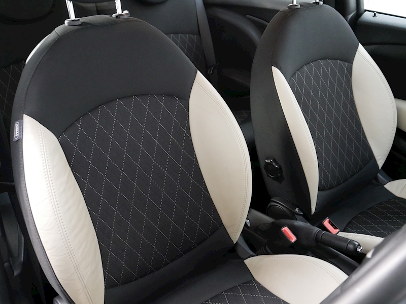 MINI 1.6 Cooper Hatchback 3dr Petrol Auto Euro 6 (122 ps)