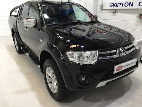 L200 Di-D 4X4 Challenger Lb Dcb Pick-Up 2.5 Manual Diesel