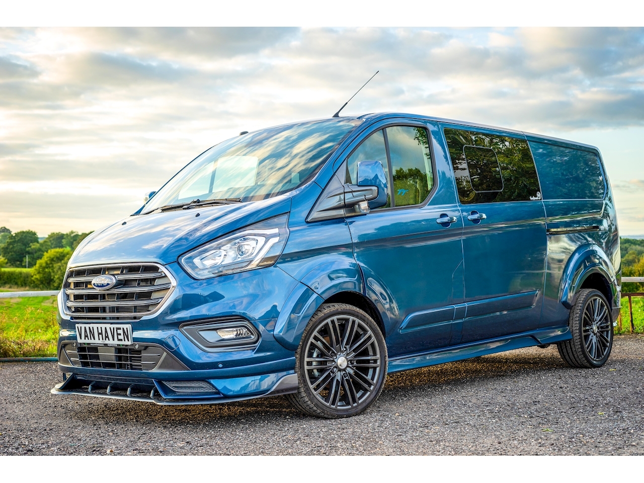Ford Transit Custom Crew Van Van Ford Transit Custom Am nag RDKD Ford Transit Custom Crew Van Van Ford Transit Custom Am nag RDKD
