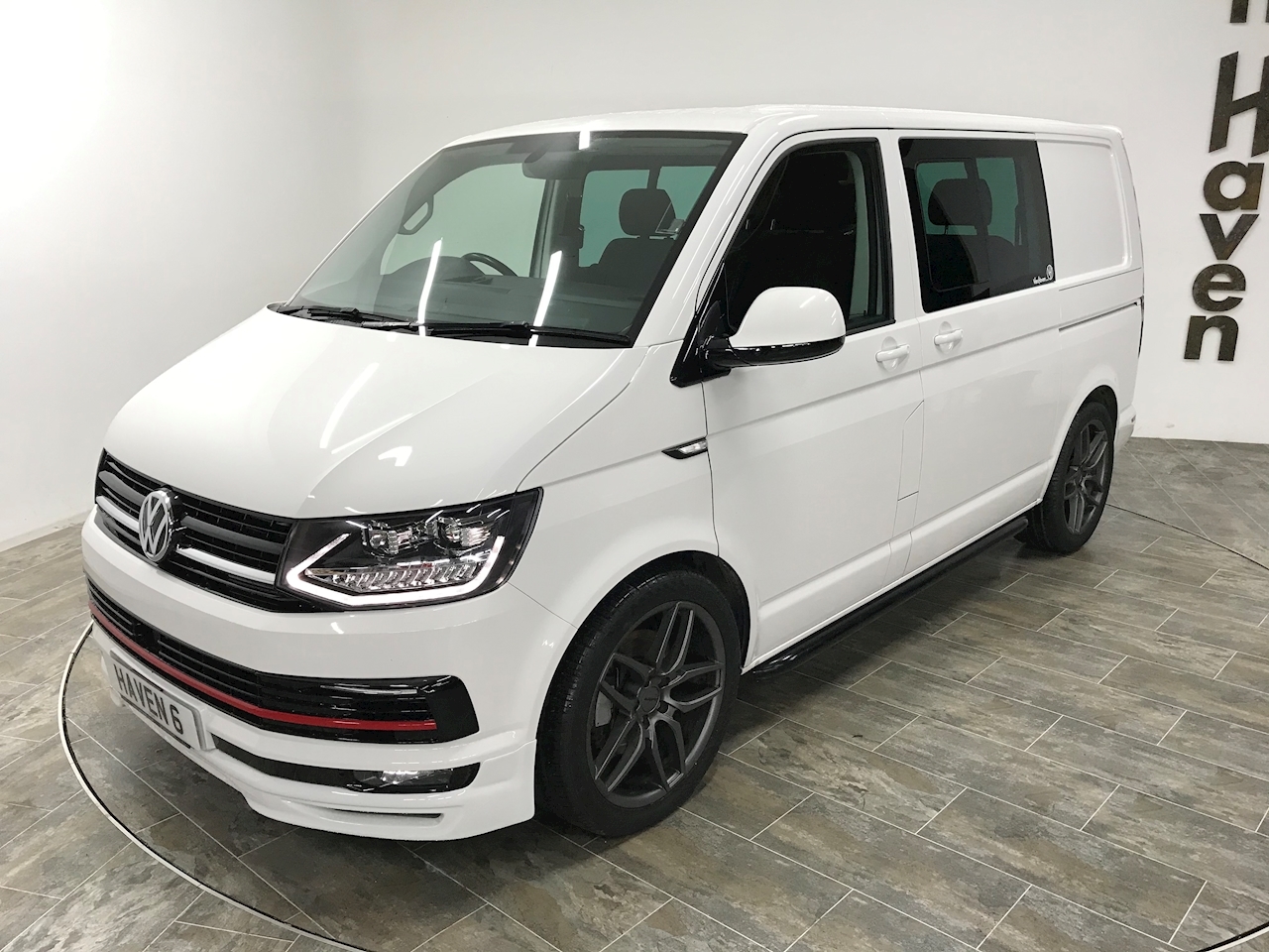 Used 2017 Volkswagen Transporter T32 Tdi Kombi Highline Bmt Van With ...