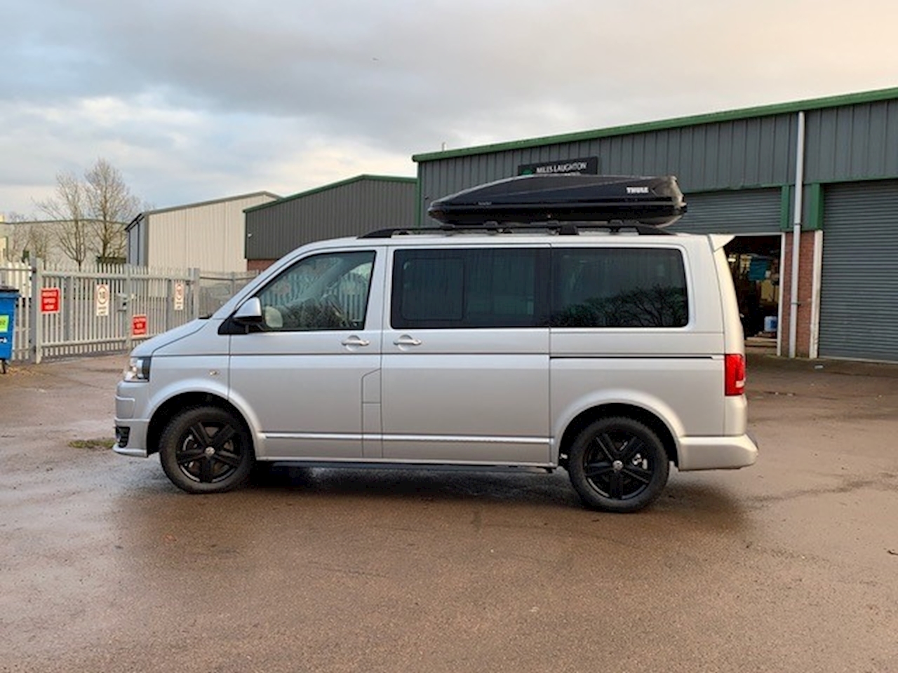 Used 2011 Volkswagen Caravelle Executive Tdi Mpv 2.0 Automatic Diesel ...