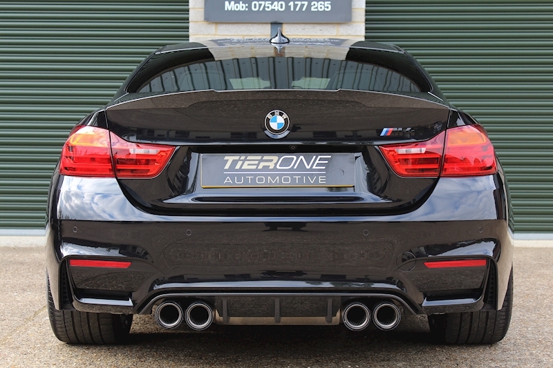 BMW M4 COMPETITION PACK - Large 33