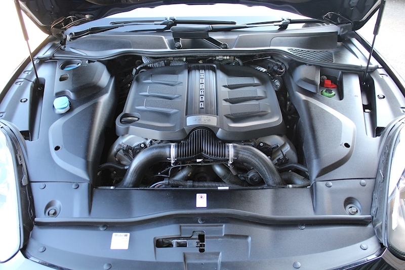 Porsche Cayenne GTS V6 TIPTRONIC - Large 54