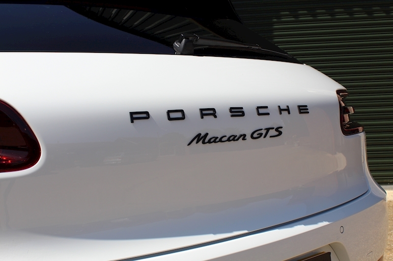 Porsche Macan Gts Pdk - Large 36
