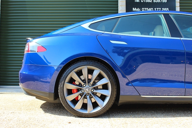 Tesla Model S P90d AWD - Large 24