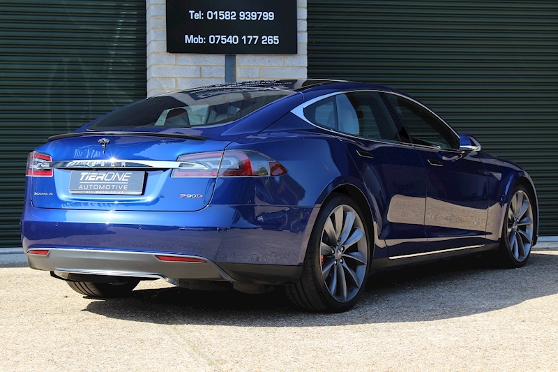 Tesla Model S P90d AWD - Large 8