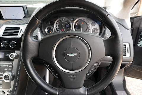 Aston Martin Rapide V12 - Large 18