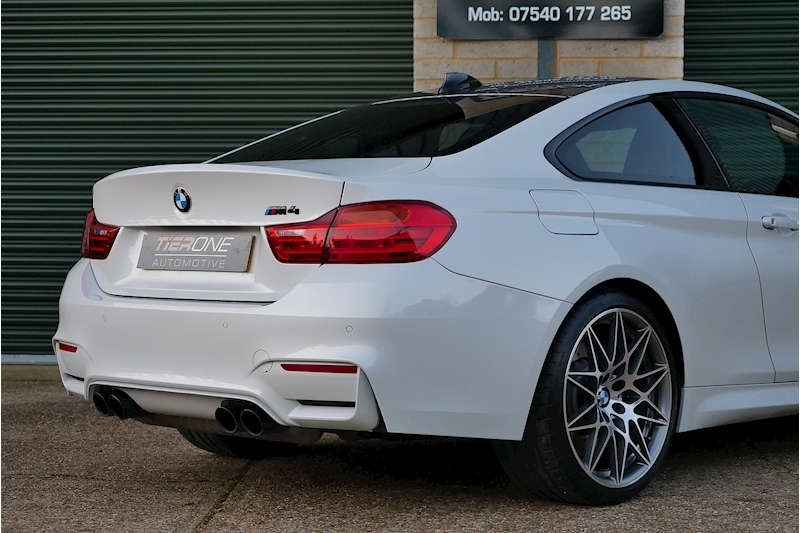 BMW M4 Competition Pack - Large 16