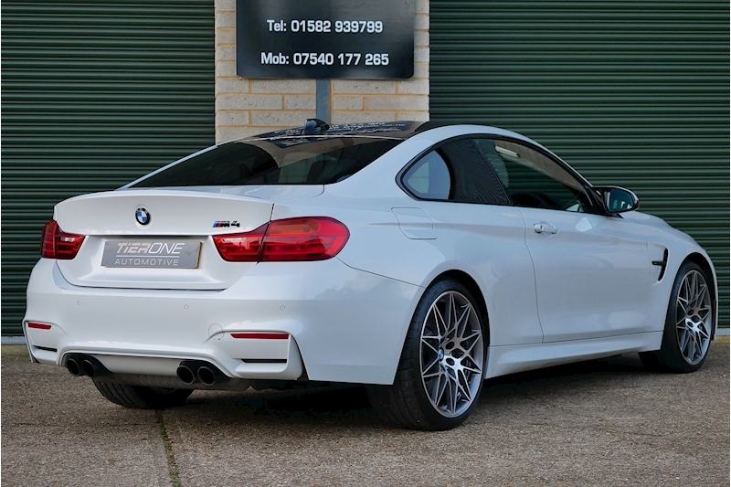 BMW M4 Competition Pack - Large 42