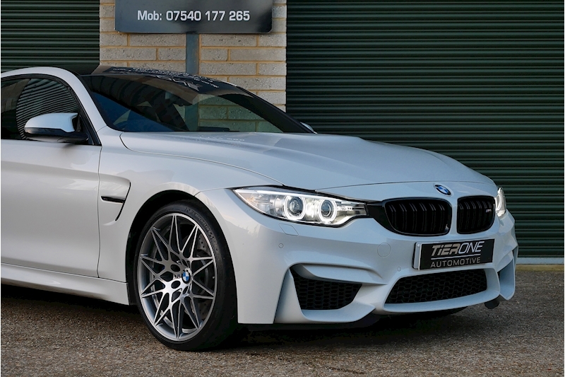 BMW M4 Competition Pack - Large 44