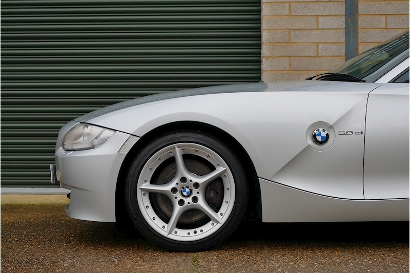 BMW Z4 Si Sport Coupe - Large 23
