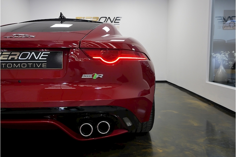 Jaguar F-Type R Awd - Large 29