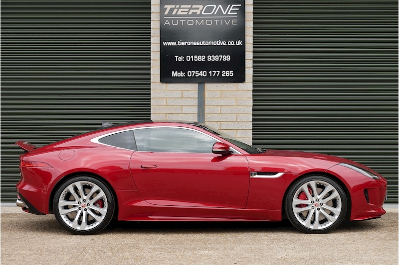 Jaguar F-Type R Awd - Large 2