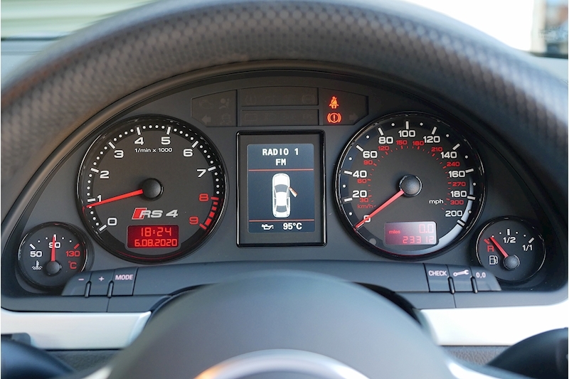 Audi RS4 4.2 Saloon 4dr Petrol Manual quattro (324 g/km, 415 bhp) - Large 16