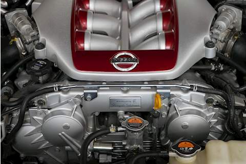 Nissan GT-R Prestige - Large 47