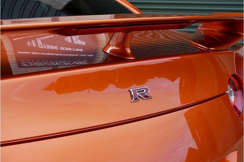 Nissan GT-R Prestige - Large 42