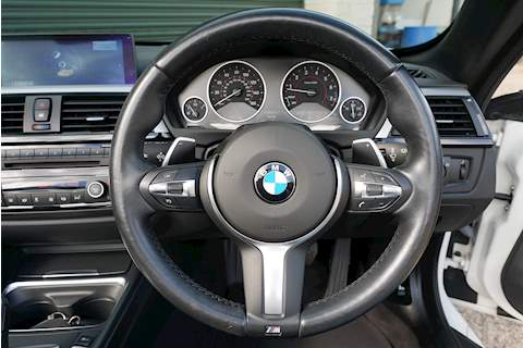 BMW 4 Series 435i M Sport Convertible - Large 14