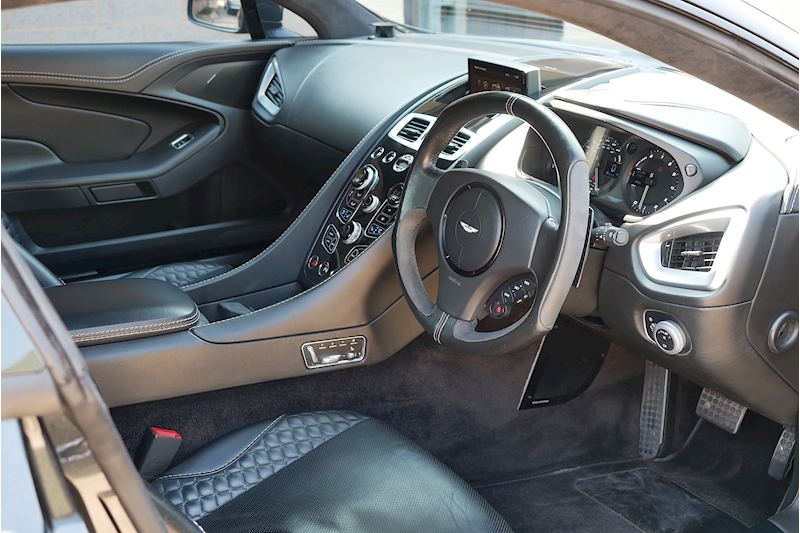 Aston Martin Vanquish 5.9 V12 Coupe 2dr Petrol Automatic (335 g/km, 565 bhp) - Large 13