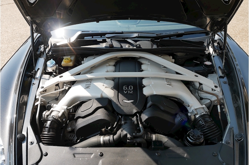 Aston Martin Vanquish 5.9 V12 Coupe 2dr Petrol Automatic (335 g/km, 565 bhp) - Large 37