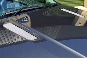 Aston Martin Vantage V8 Roadster - Large 31
