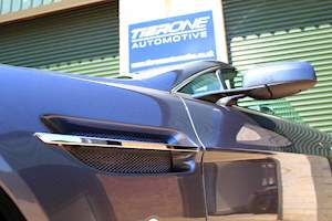 Aston Martin Vantage V8 Roadster - Large 26