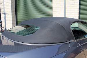 Aston Martin Vantage V8 Roadster - Large 33