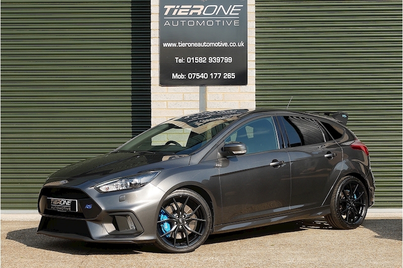 Ford Focus RS - Large 0
