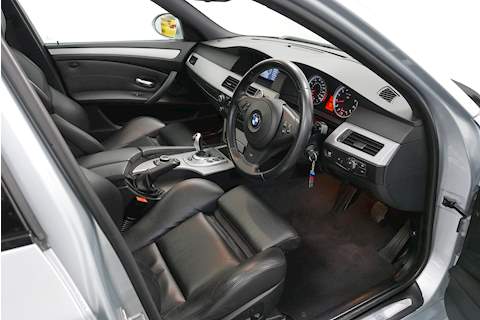 BMW 5 Series M5 Touring - Large 11