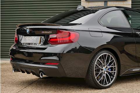 BMW 2 Series M240i Coupe - Large 30