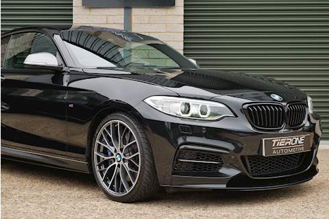 BMW 2 Series M240i Coupe - Large 27