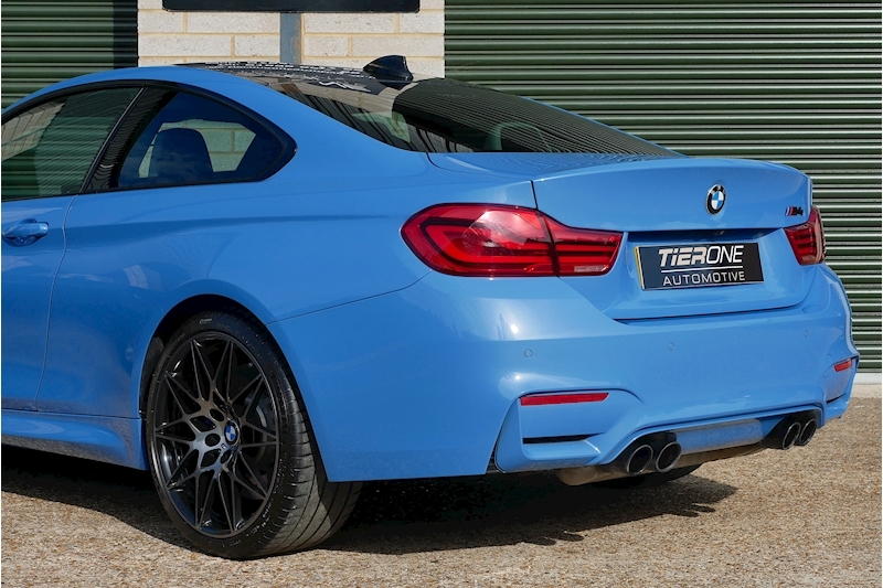BMW M4 Competition Package - Large 26
