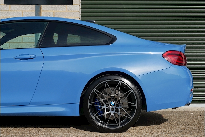 BMW M4 Competition Package - Large 32