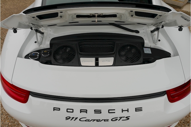Porsche 911 991 Carrera GTS - Large 26