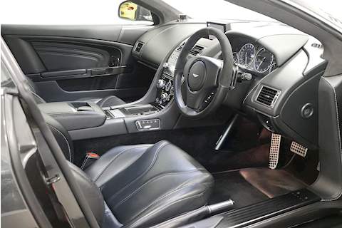 Aston Martin DBS Carbon Edition - Large 11