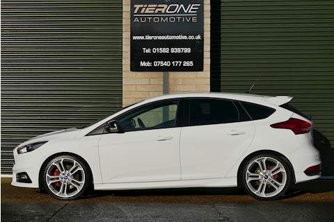 Ford Focus ST-3 - Large 9