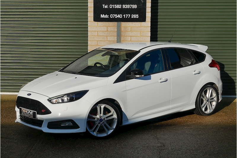 Ford Focus ST-3 - Large 30