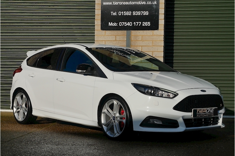 Ford Focus ST-3 - Large 26