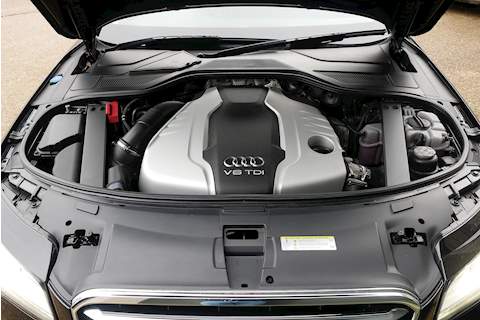 Audi A8 SE Executive Quattro - Large 25