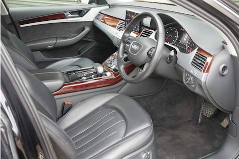Audi A8 SE Executive Quattro - Large 10