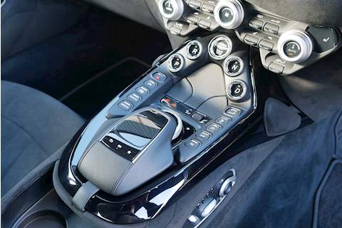 Aston Martin Vantage V8 - Large 16
