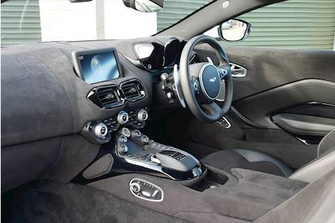 Aston Martin Vantage V8 - Large 4