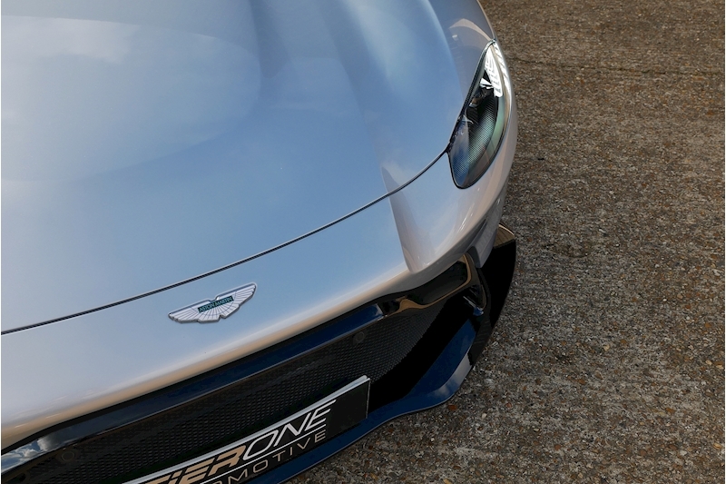 Aston Martin Vantage V8 - Large 34