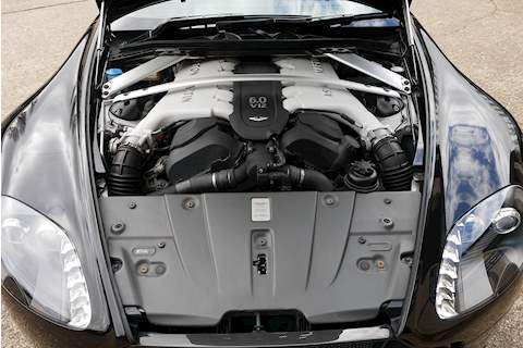 Aston Martin Vantage V12 S - Large 41