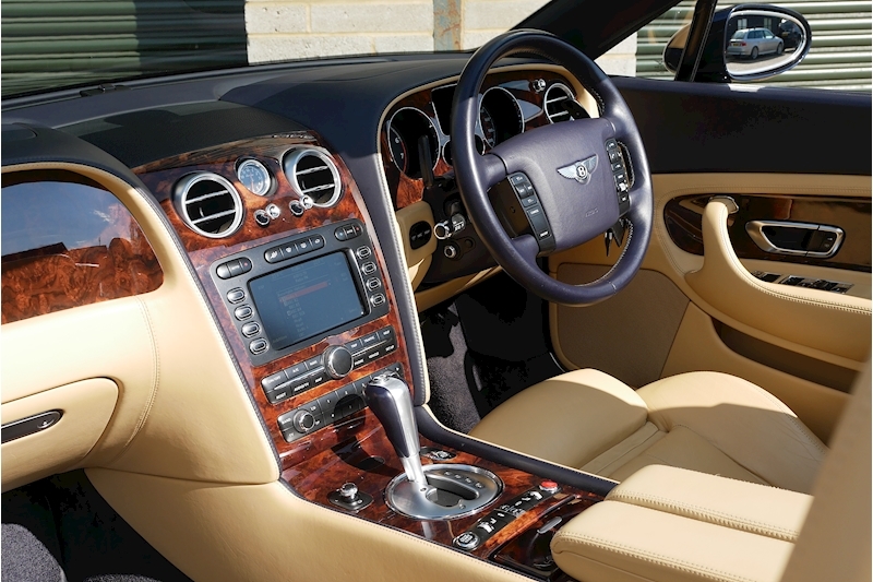 Bentley Continental GTC - Large 15