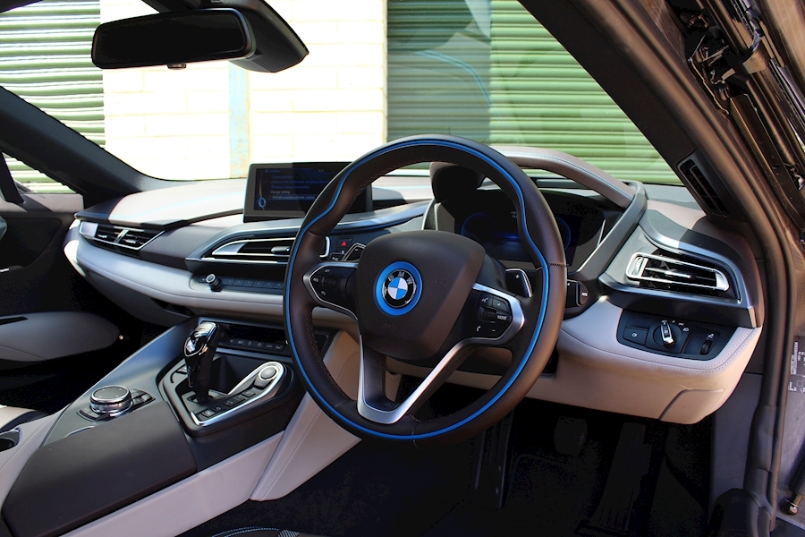 BMW I8 I8 - Large 8