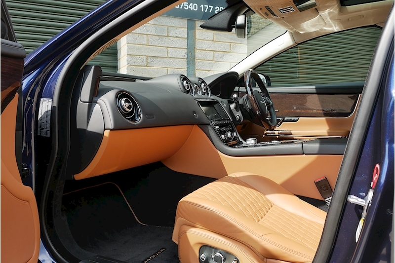 Jaguar XJ d V6 Autobiography - Large 3